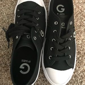 Guess brand new leather w/o box ,never worn. Size9